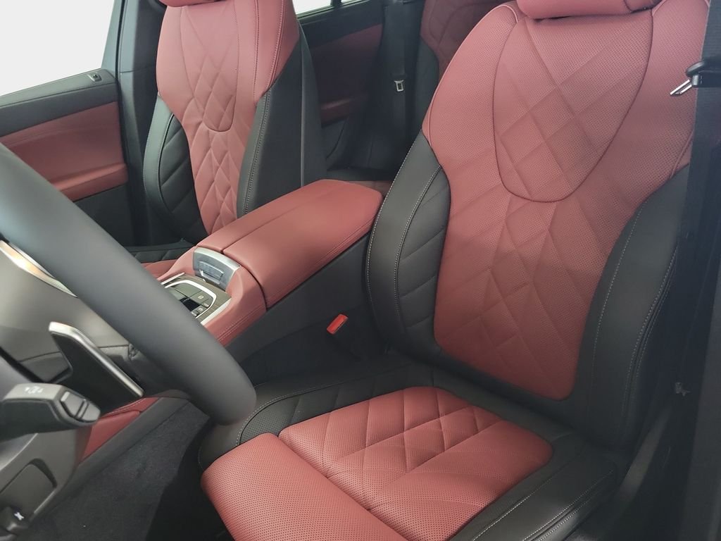 New 2027 Black Sapphire Metallic BMW xDrive40i image 9