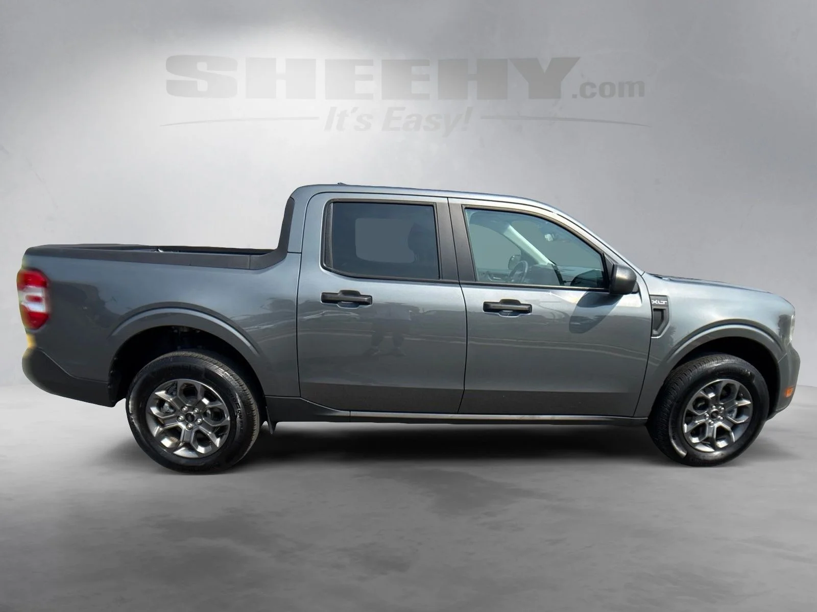Used 2024 Gray Ford XLT image 8
