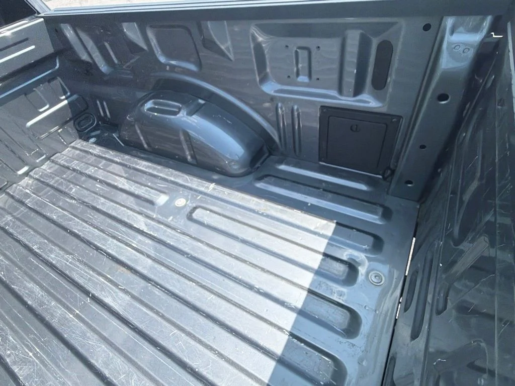Used 2024 Gray Ford XLT image 19