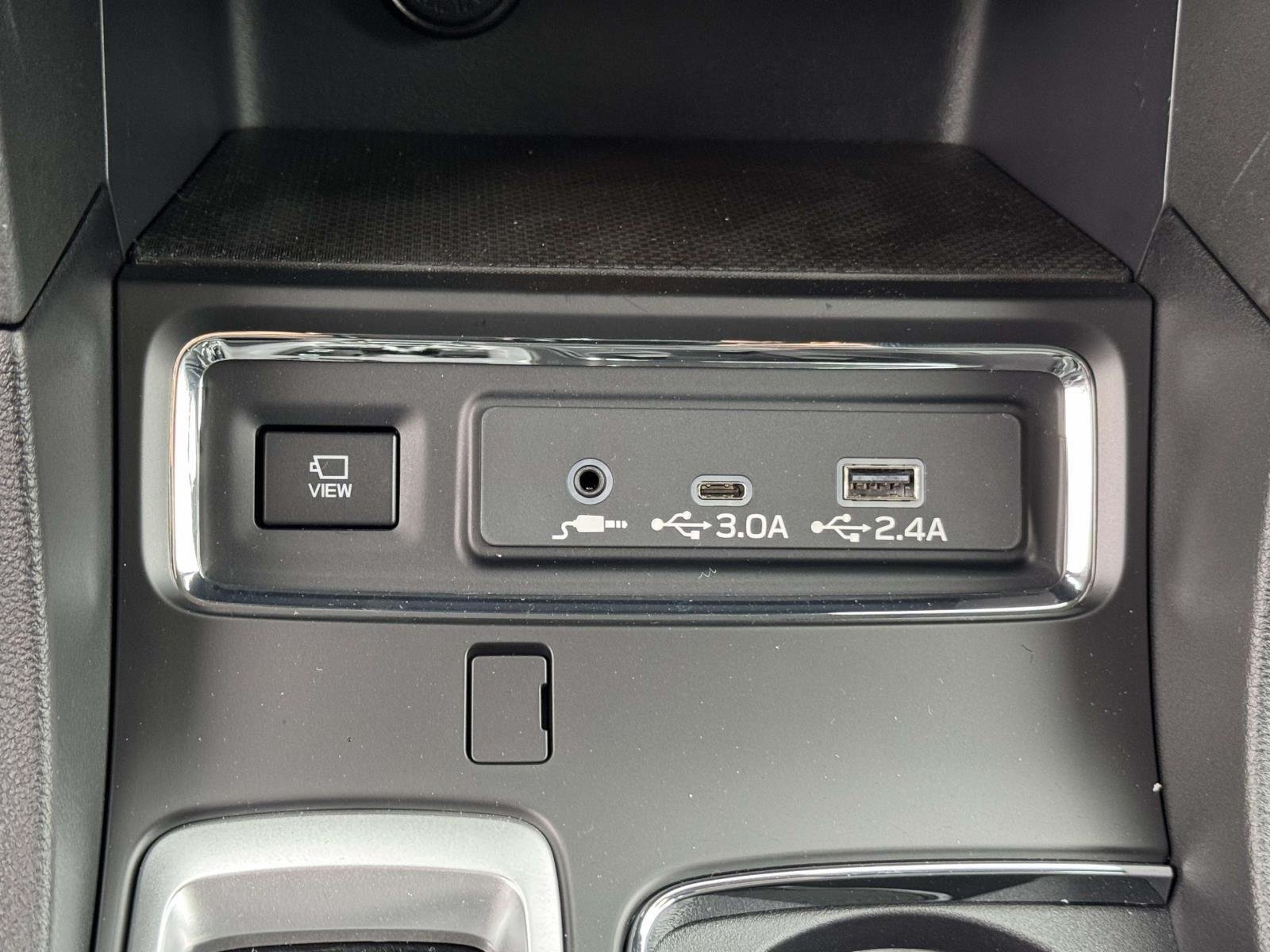 New 2026 AUTUMN GREEN METALLIC Subaru Limited 7-Passenger image 13