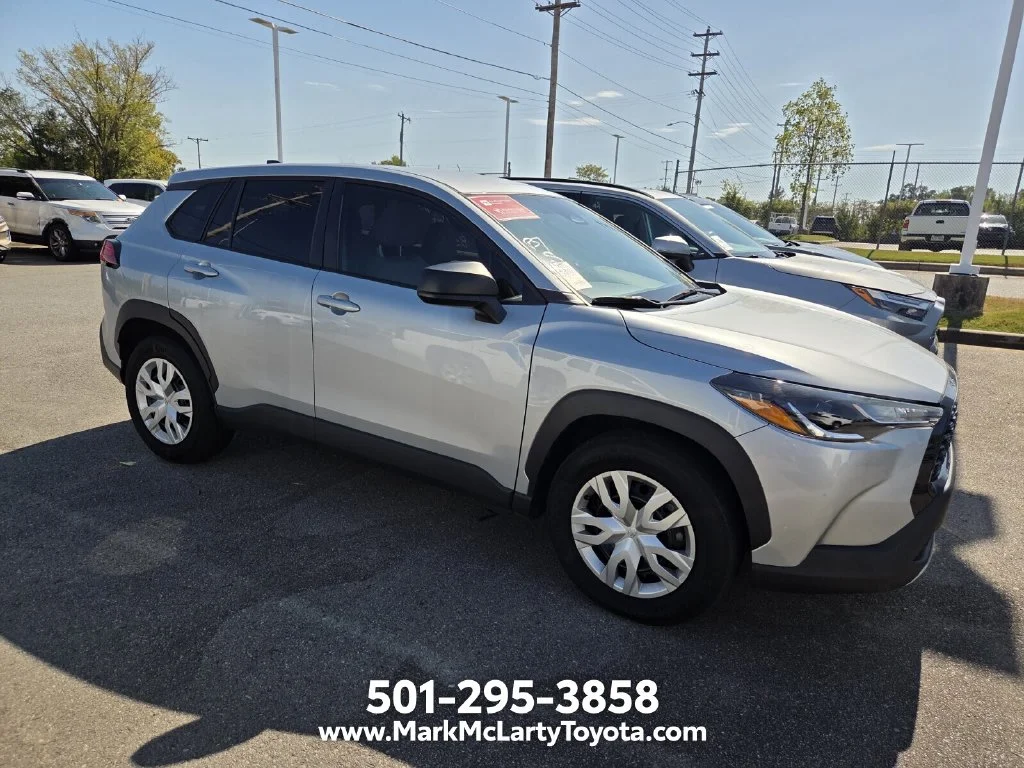 Used 2025 Silver Toyota L image 3