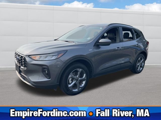 Used 2025 Carbonized Gray Metallic Ford ST-Line Select image 1