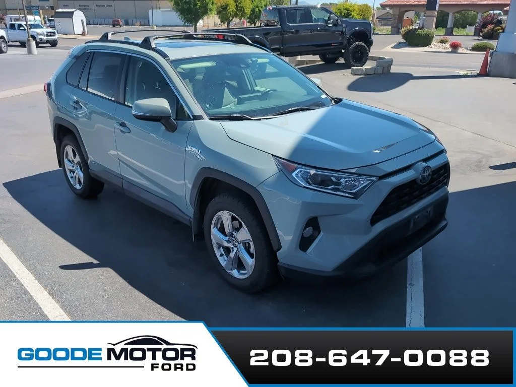 Used 2021 Lunar Toyota XLE Premium image 1
