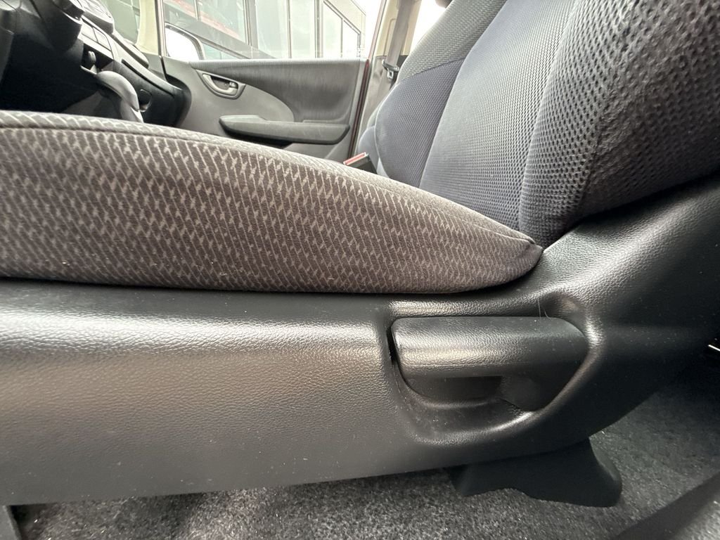 Used 2013  Honda Sport image 12