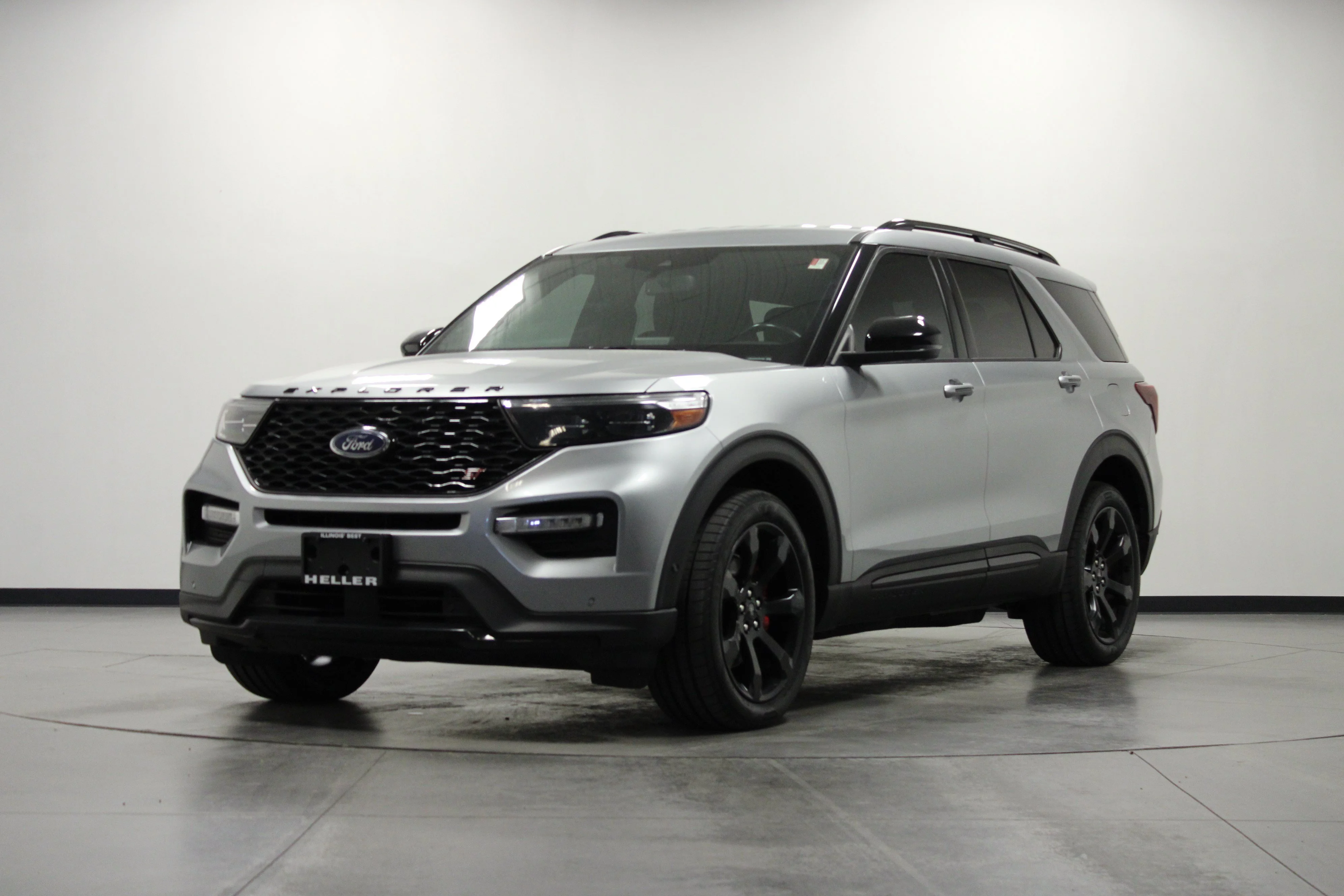 Used 2020 Silver Metallic Ford ST image 8