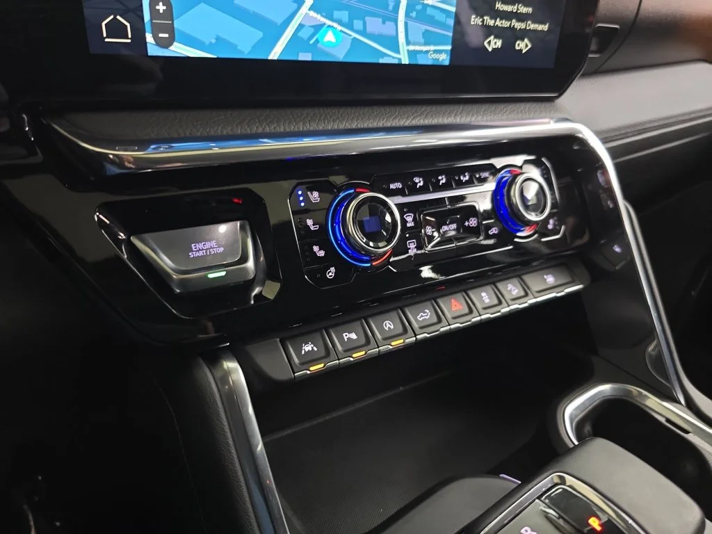 Used 2024 Black GMC Denali image 26