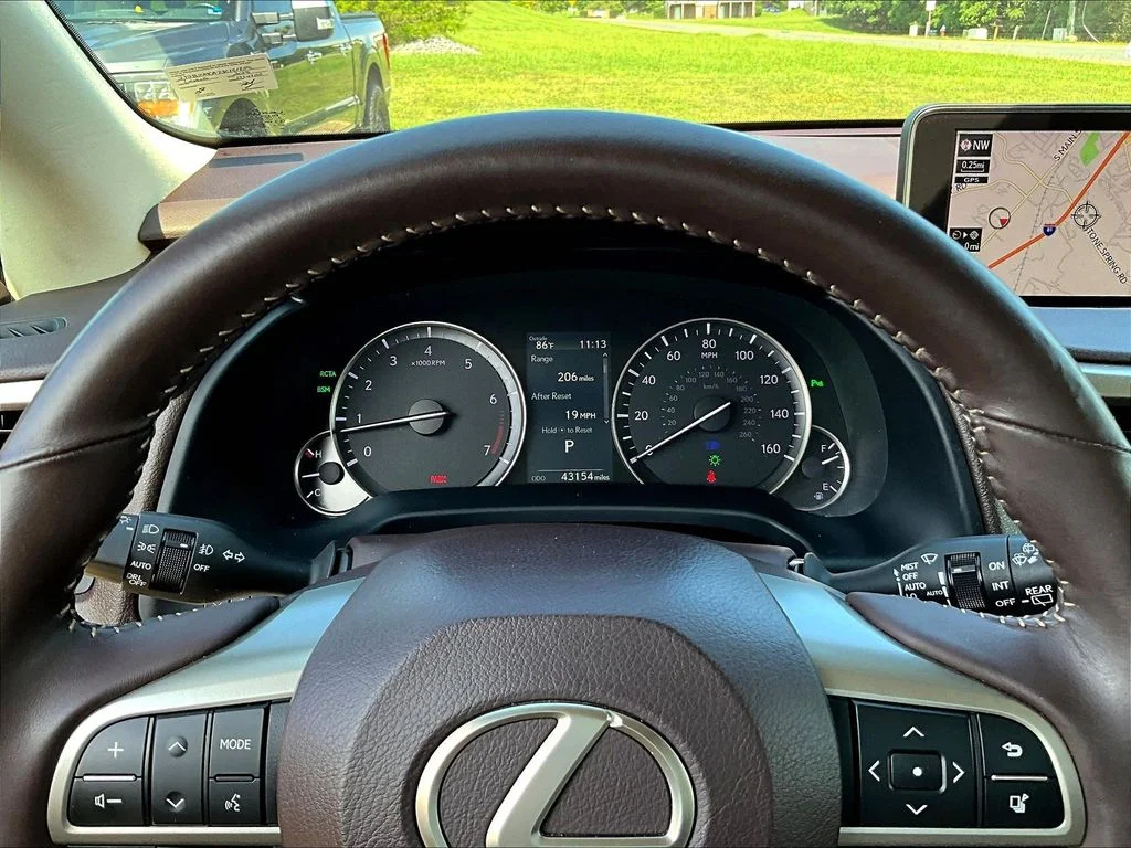 Used 2018 Mica Lexus 350 image 15