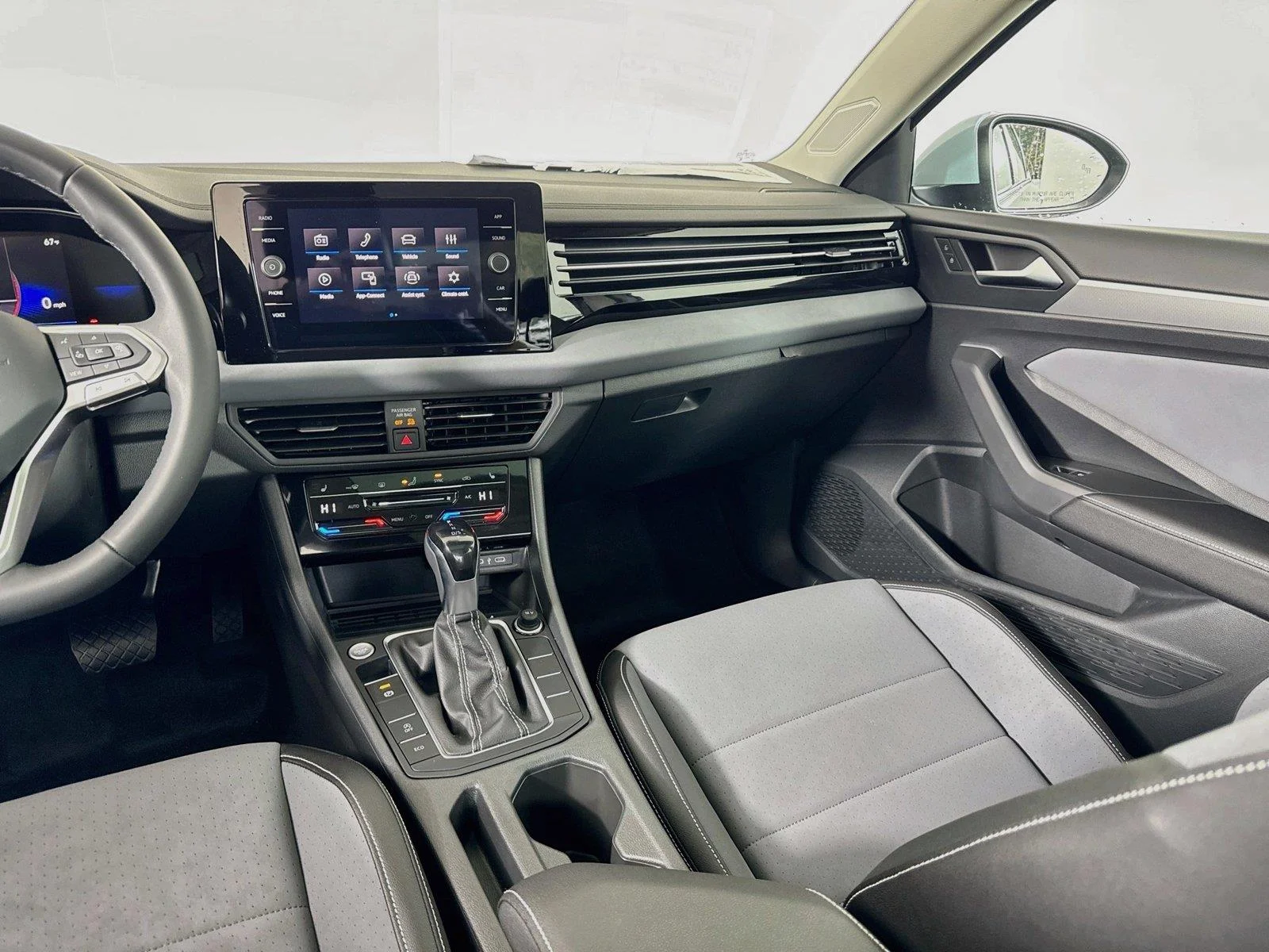 New 2027 GRAY Volkswagen SE image 23