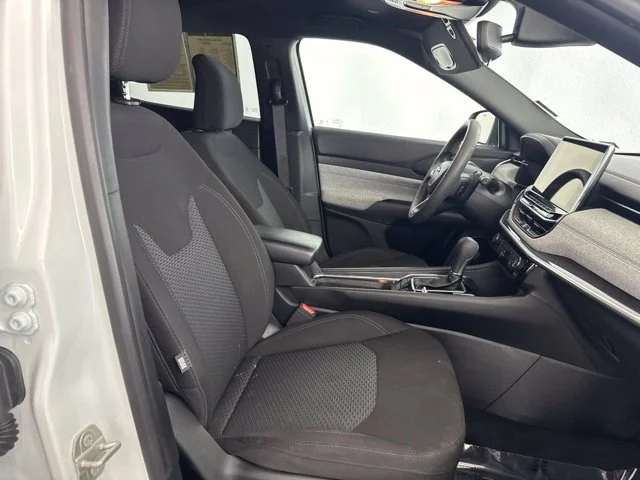 Used 2023 White Jeep Sport image 22