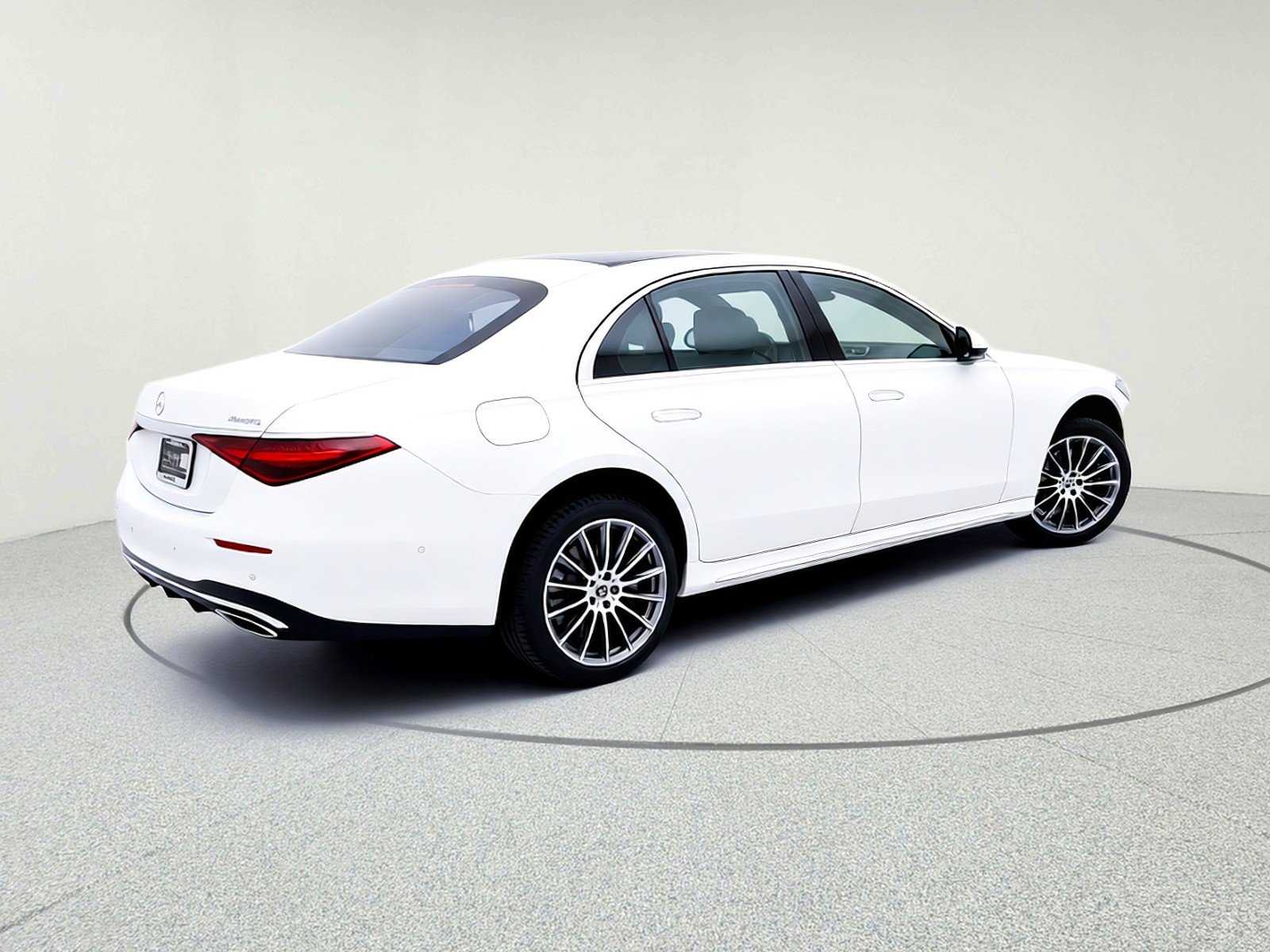 New 2026 MANUFAKTUR Moonlight White Metallic Mercedes-Benz S 580 4MATIC® Sedan image 7
