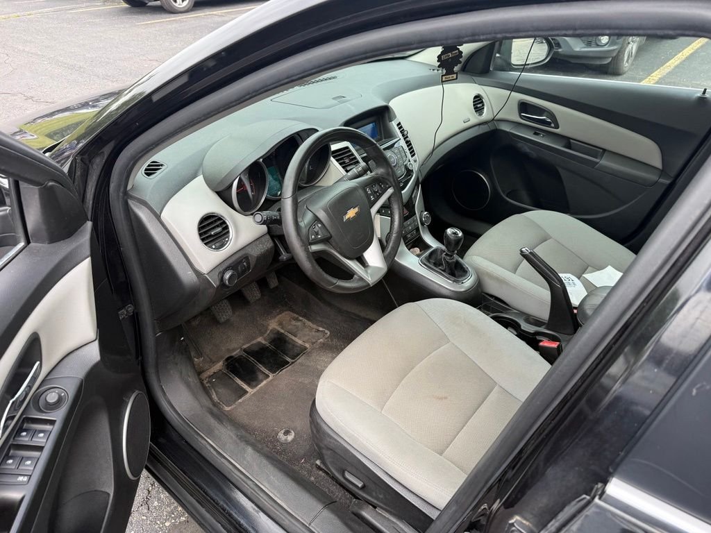 Used 2012 Black Chevrolet ECO image 6