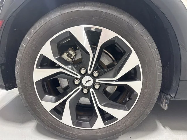 Used 2023 White Ford Premium image 6