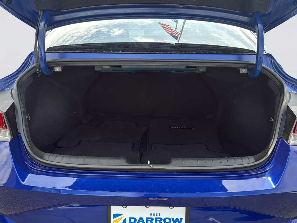 Used 2021 Blue Hyundai SE image 11