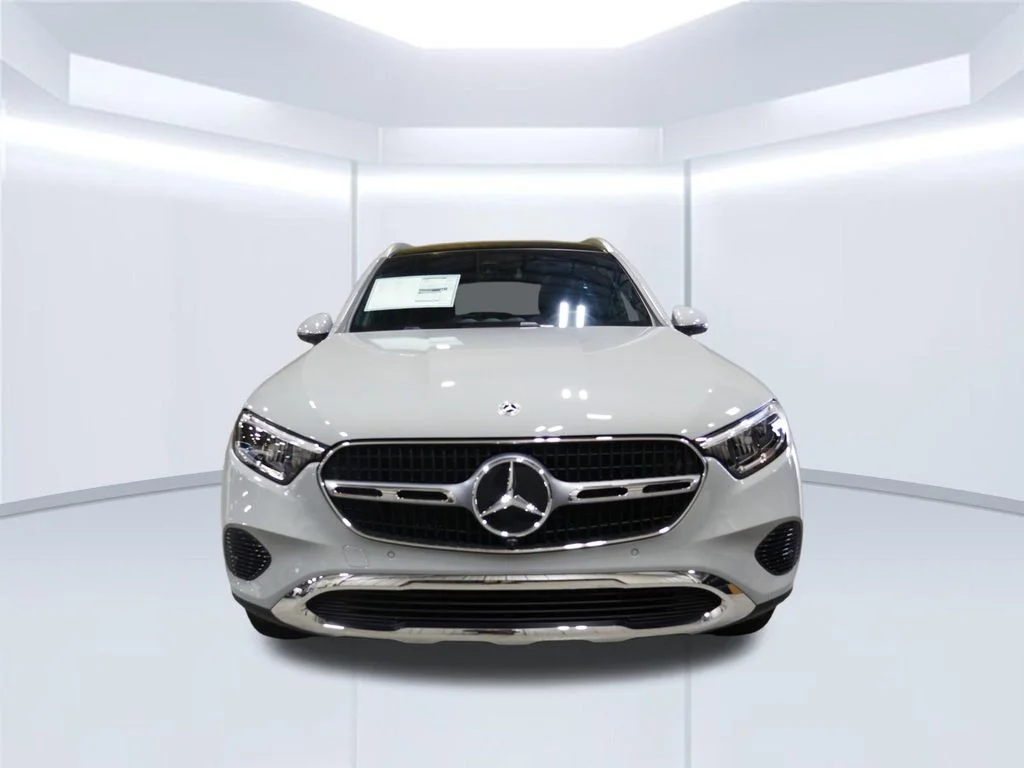 Certified Used 2026 MANUFAKTUR Alpine Grey Mercedes-Benz GLC 300 image 8