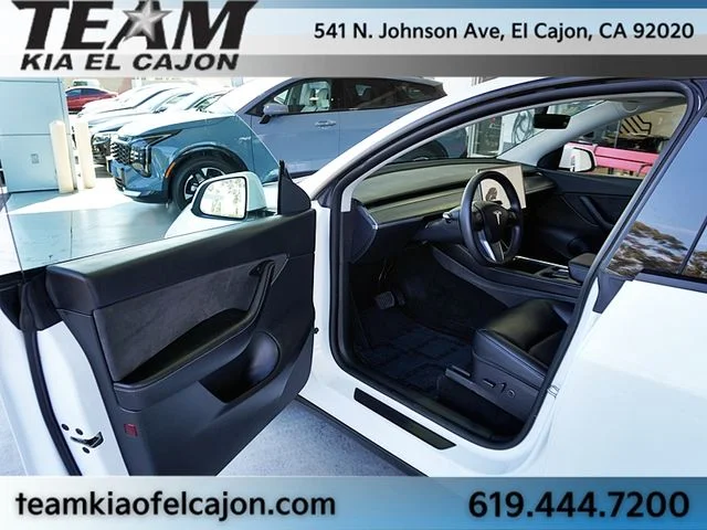 Used 2022  Tesla Long Range image 45
