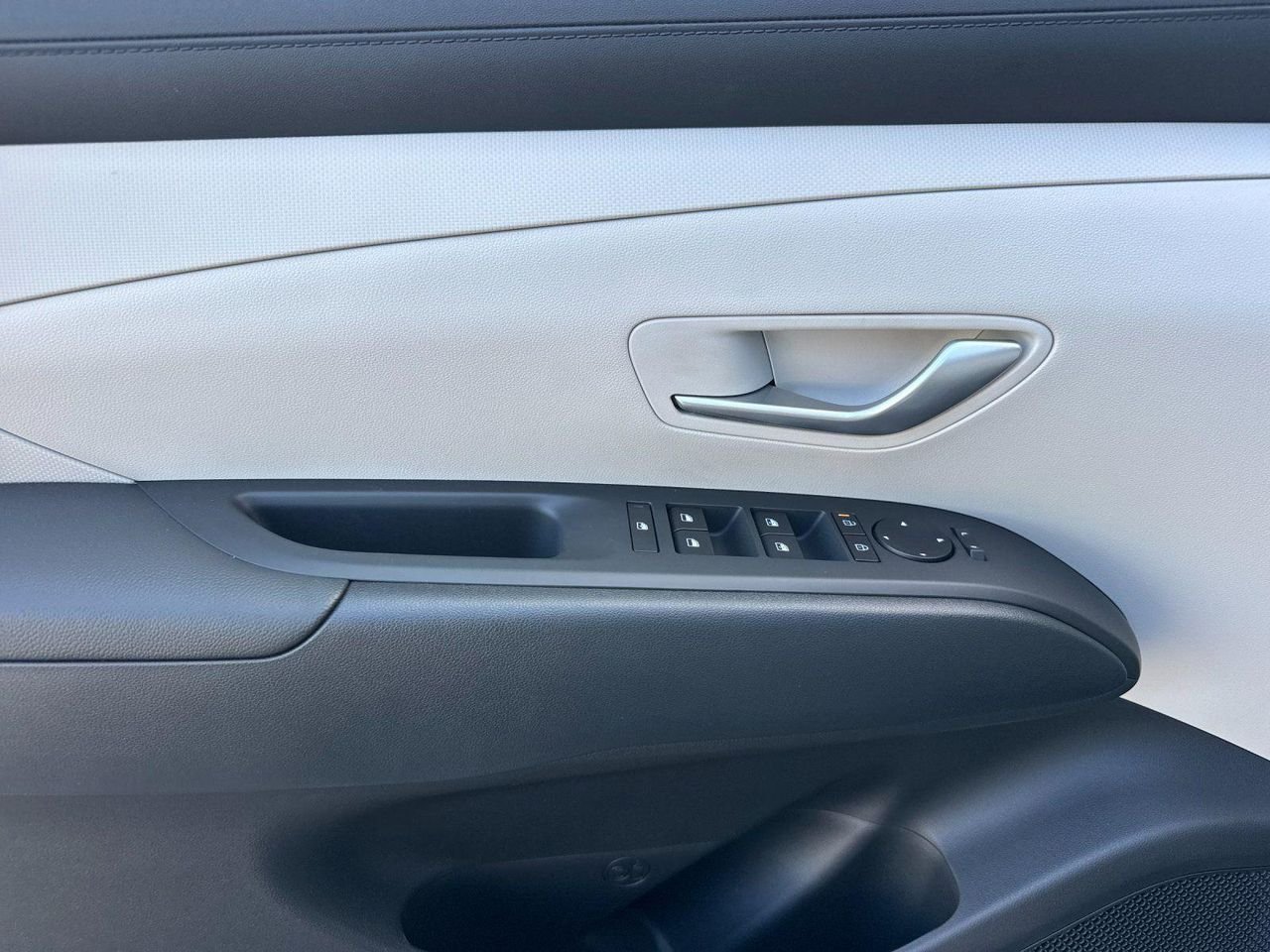 New 2026 Silver Hyundai SEL image 10
