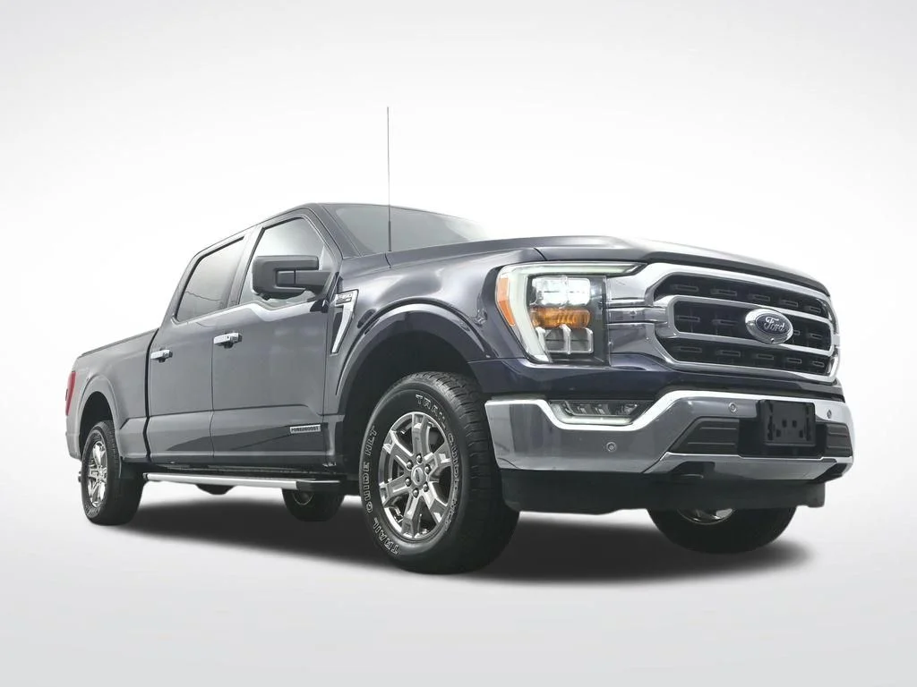 Certified Used 2022 Blue Metallic Ford XLT image 33