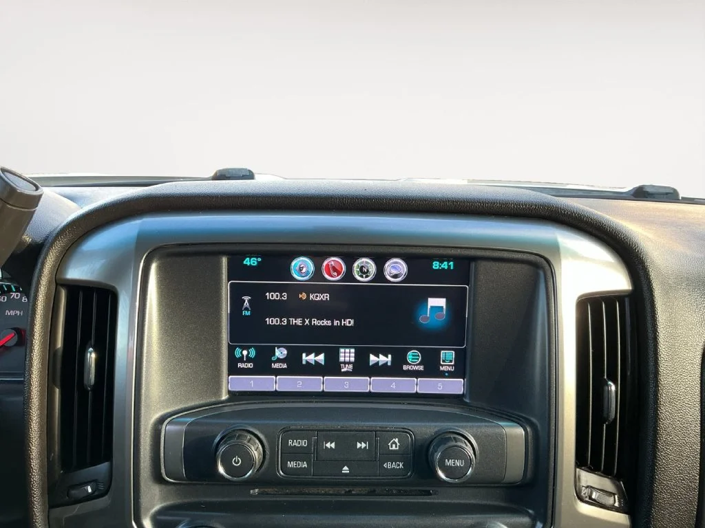 Used 2016 SUMMIT WHITE Chevrolet LT image 20