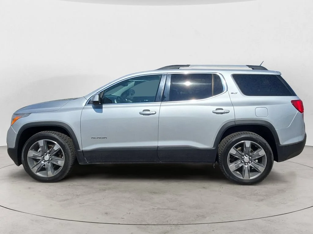 Used 2017 QUICKSILVER METALLIC GMC SLT image 8