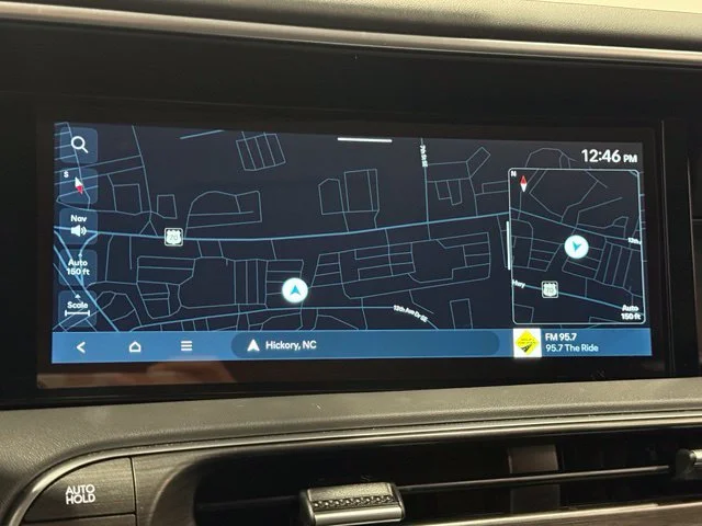 Used 2026 Red Hyundai SEL Convenience image 23
