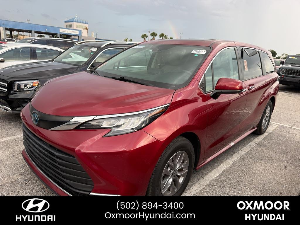 Used 2022 Ruby Flare Pearl Toyota XLE image 2