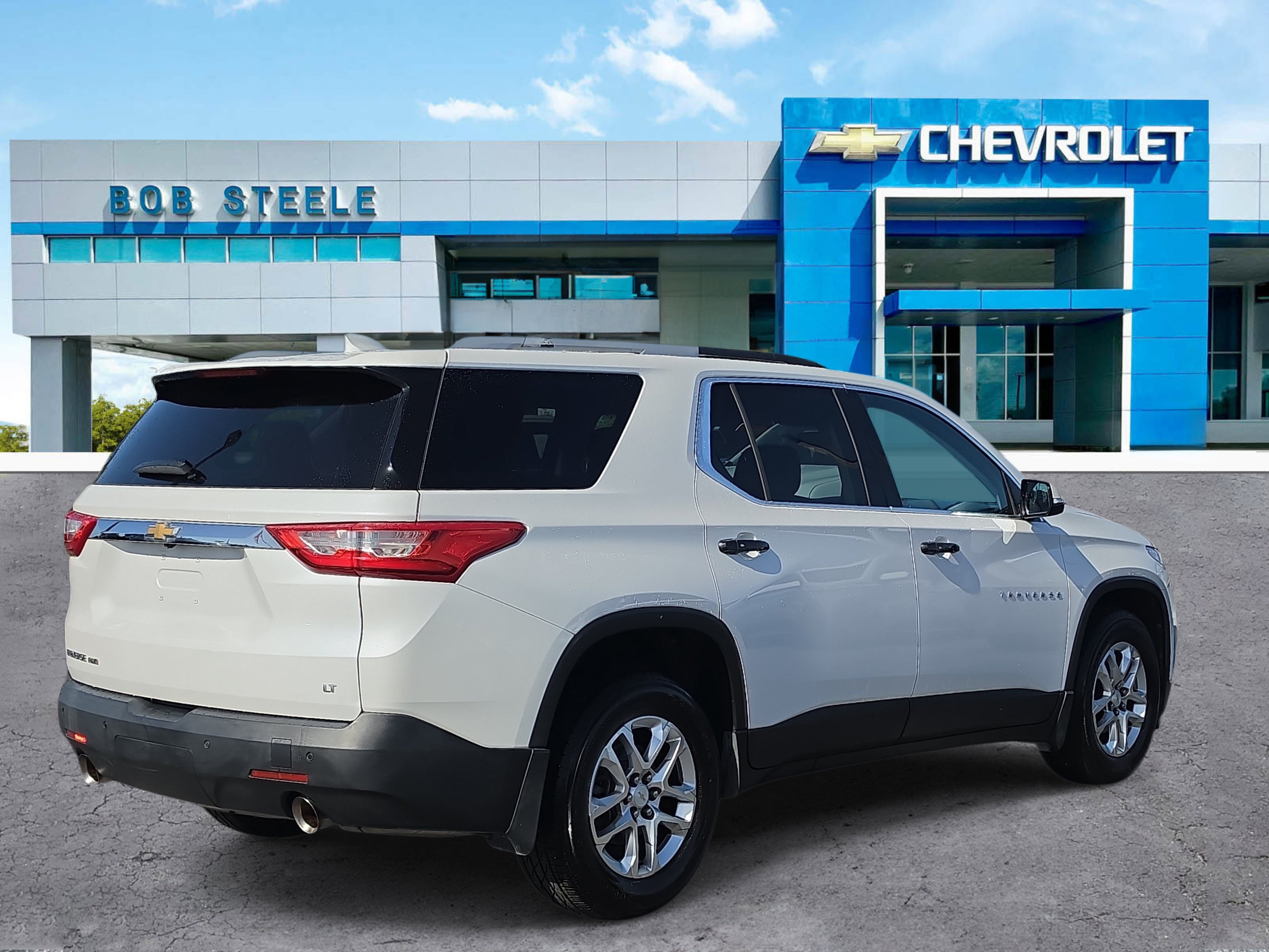 Certified Used 2018 IRIDESCENT PEARL TRICOAT Chevrolet LT Cloth image 6