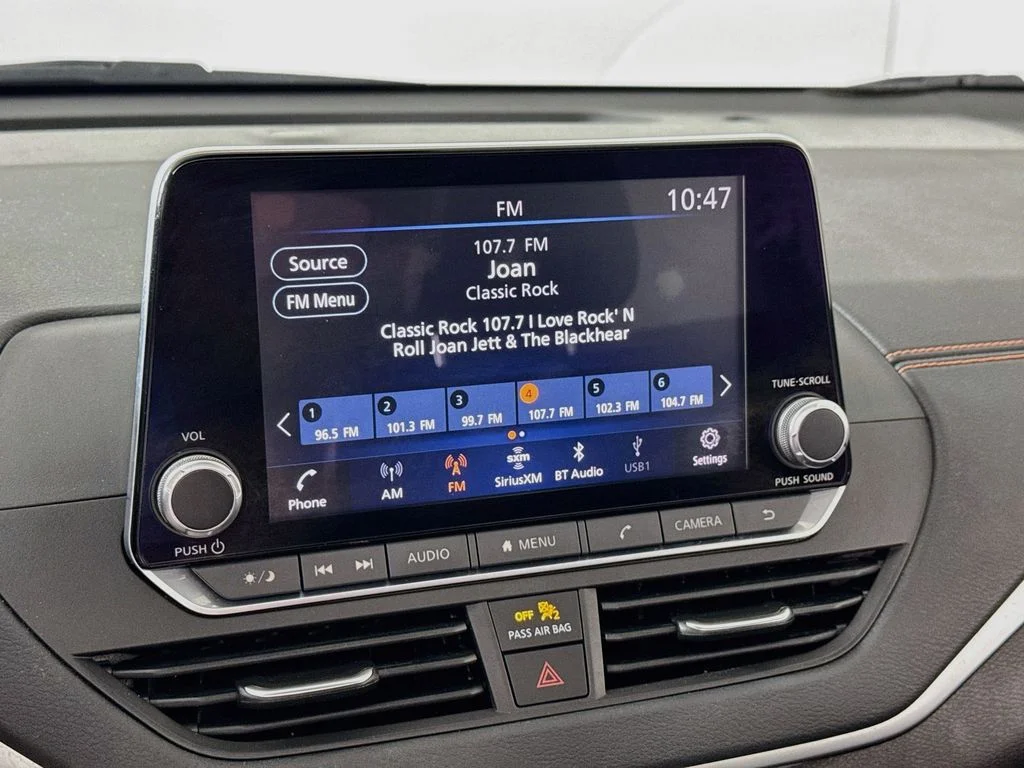 Used 2021 Brilliant Silver Metallic Nissan 2.0 SR image 8