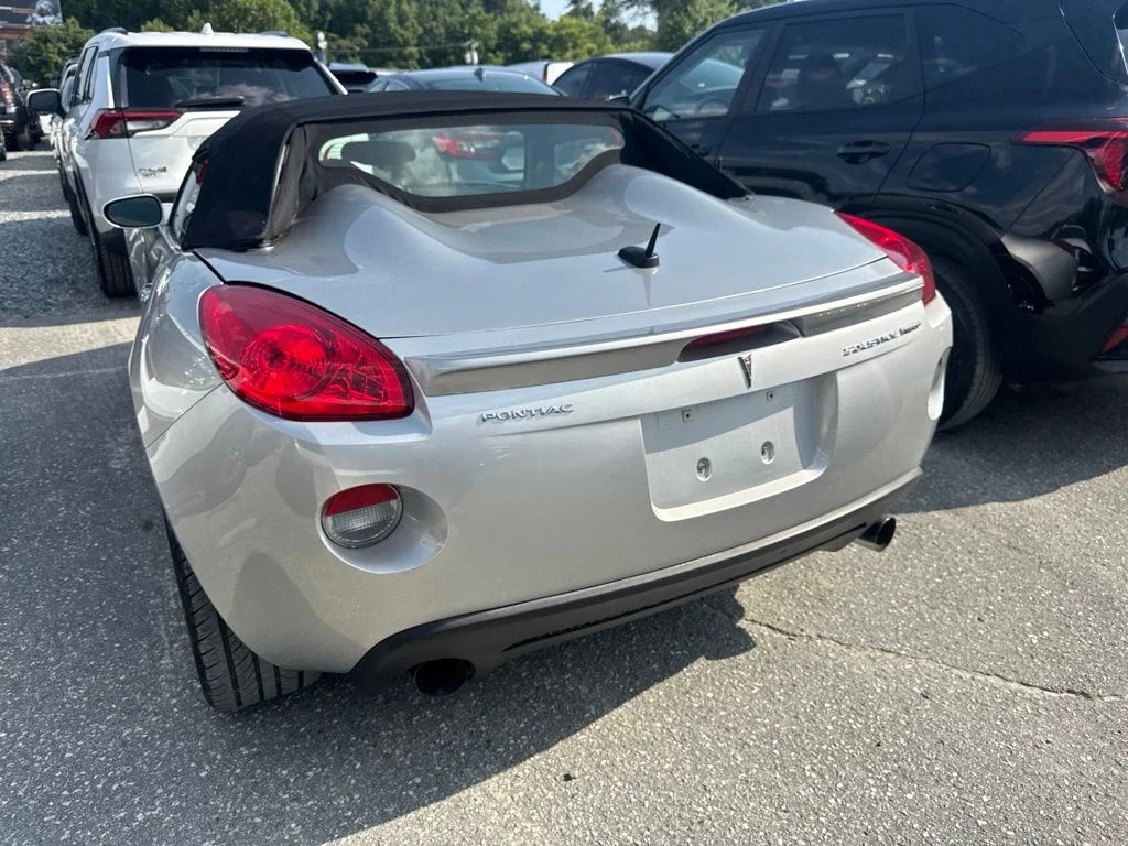 Used 2007 Silver Pontiac GXP image 4