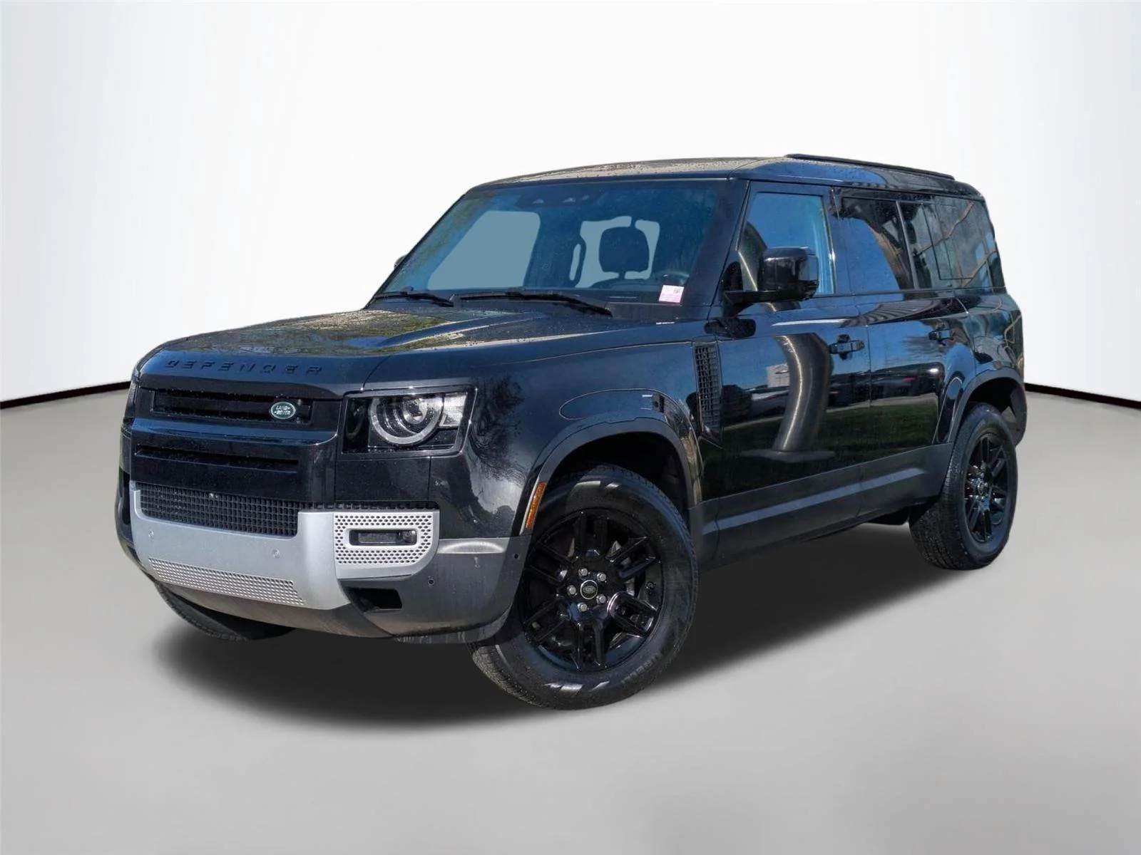 2025 Land Rover Defender 110 S P300's photo