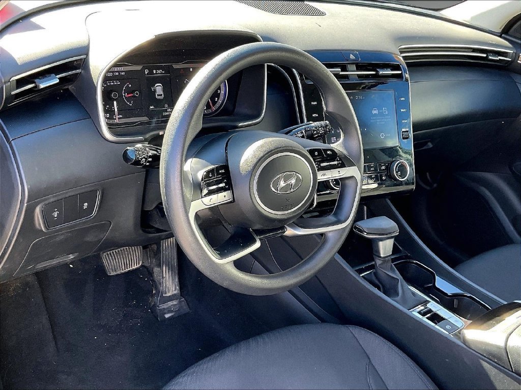 Used 2024 Hampton Gray Hyundai SE image 8