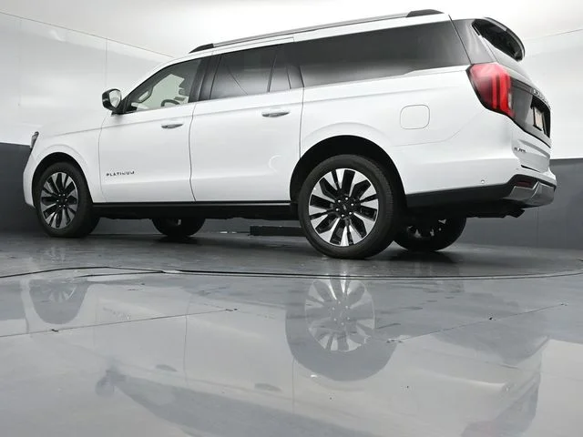 Certified Used 2025 Oxford White Ford Platinum image 39