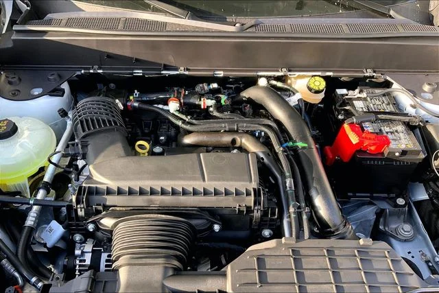 New 2026 Oxford White Ford XLT image 11