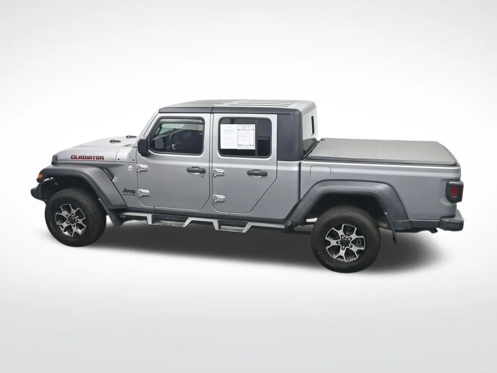 Used 2020 Billet Silver Metallic Clearcoat Jeep Sport image 36