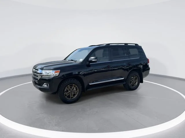 Used 2017 Black Toyota  image 3
