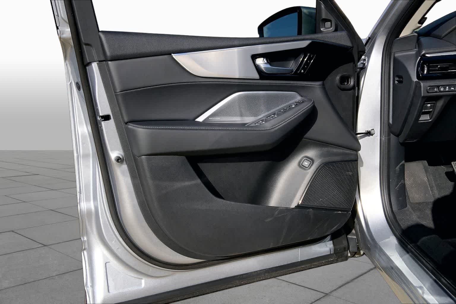 Certified Used 2026 Solar Silver Metallic Acura w/Technology Package image 16