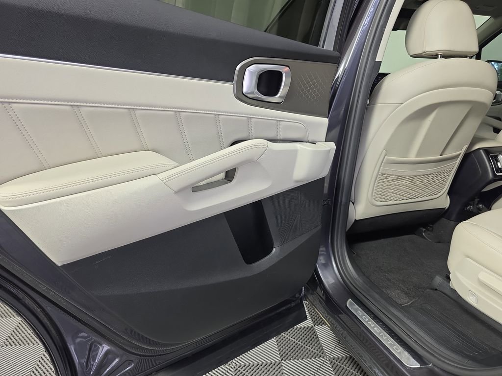 Used 2022 Gray Kia SX image 27