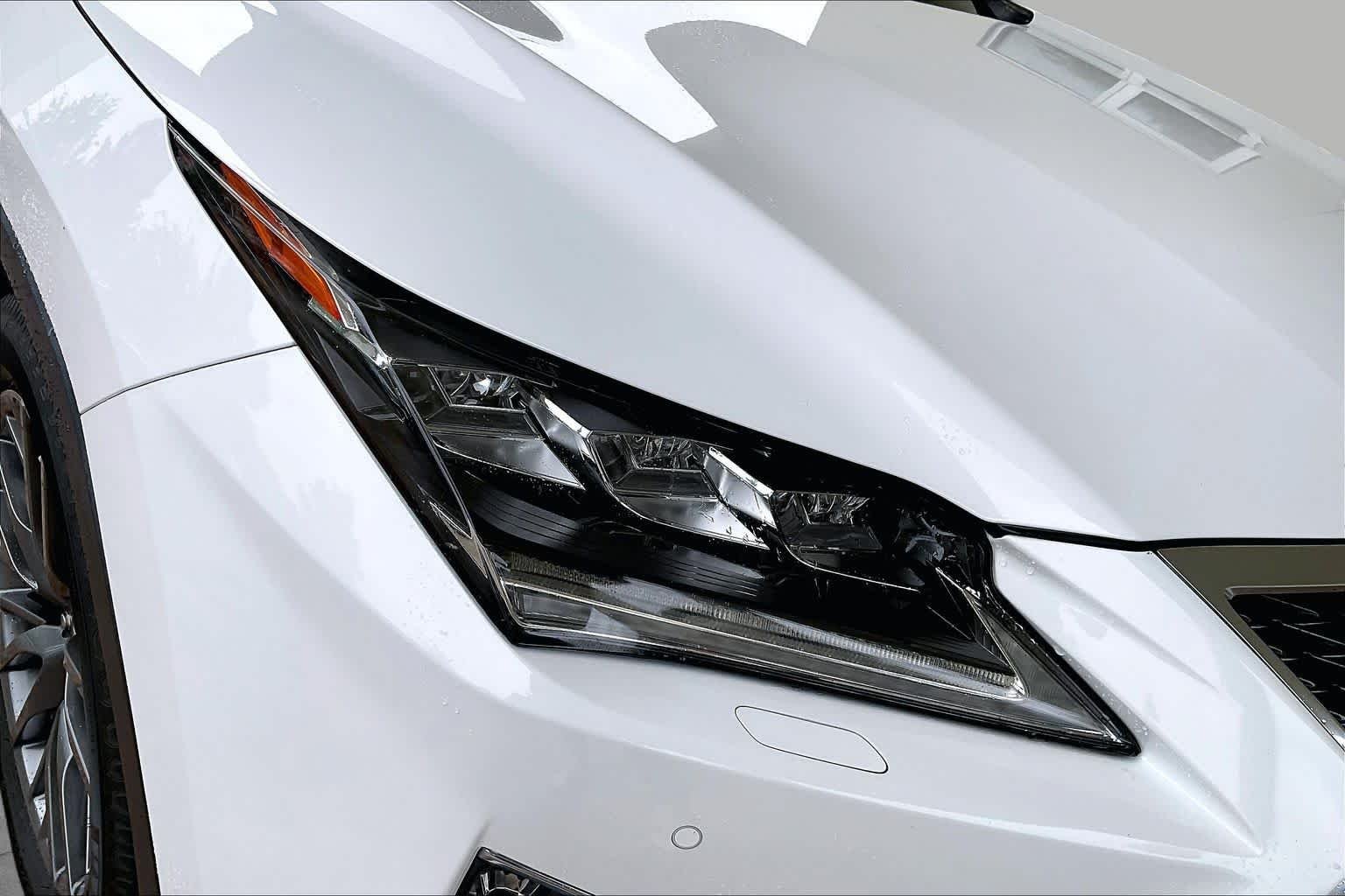 Used 2018 Ultra White Lexus  image 26