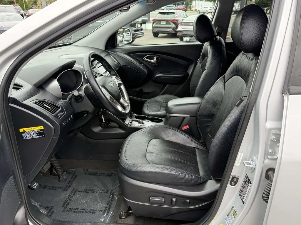 Used 2012 Silver Hyundai Limited image 13
