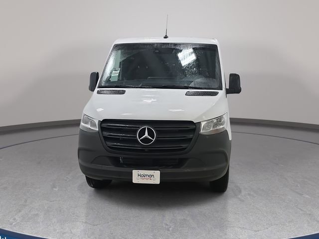 Used 2024 White Mercedes-Benz Cargo 144 WB image 3