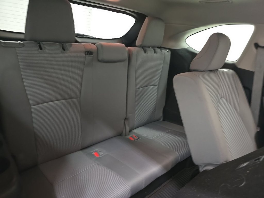 Used 2022 Blueprint Toyota LE image 8
