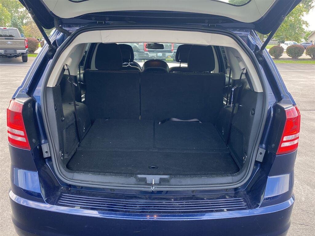Used 2019 Contusion Blue Pearlcoat Dodge SE Value Pkg image 13