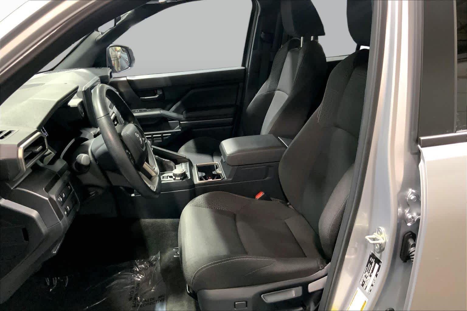 Used 2025 Cutting Edge Toyota SR5 image 8