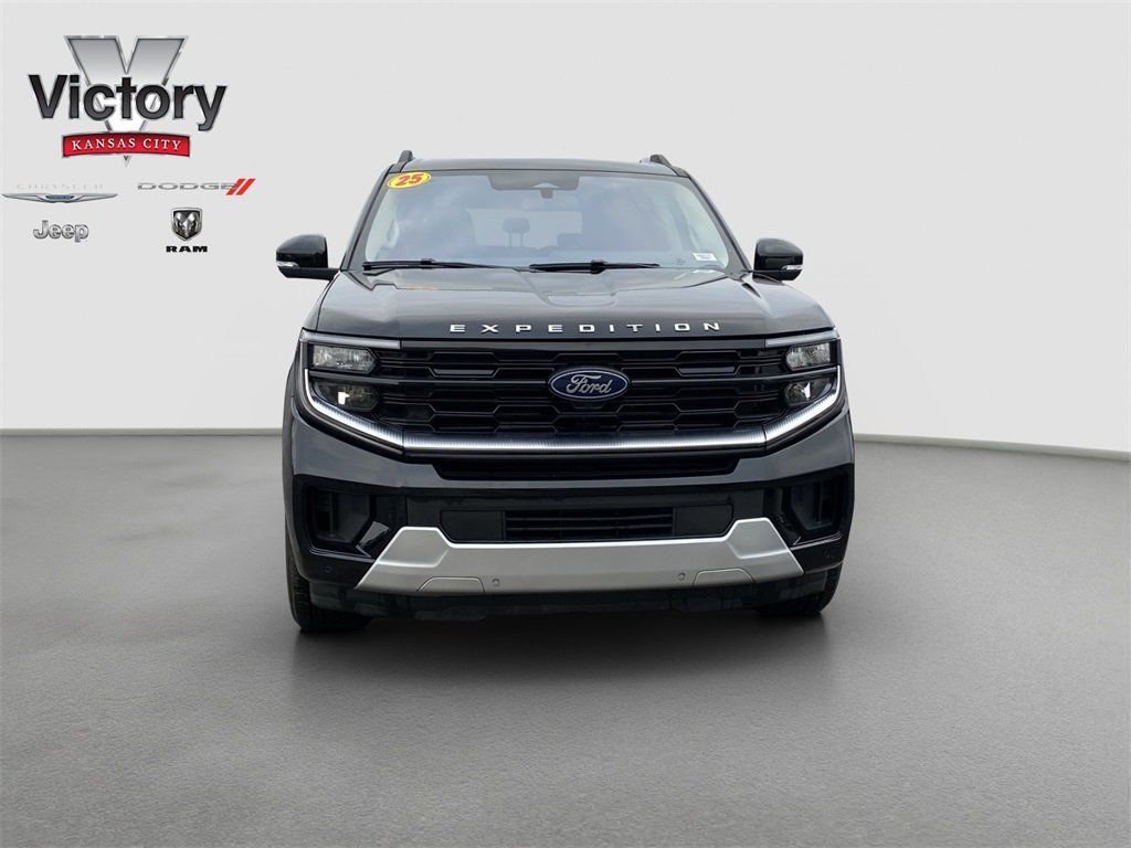 Used 2025 Ford Expedition Platinum with VIN 1FMJK1M87SEA09171 for sale in Kansas City