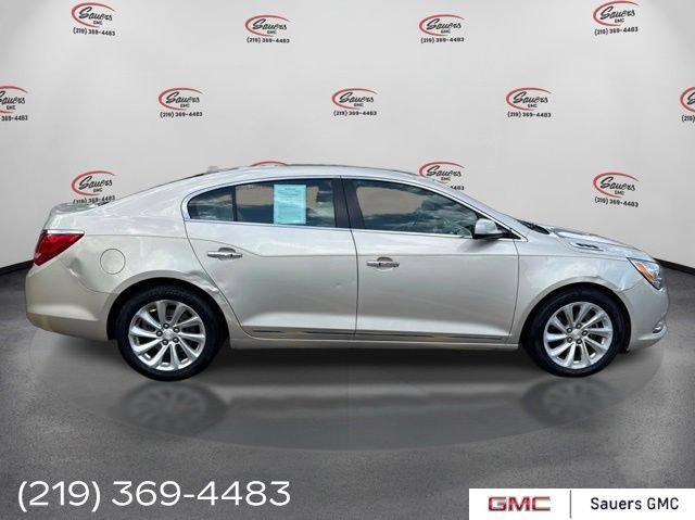 Used 2016 SPARKLING SILVER METALLIC Buick Base image 8