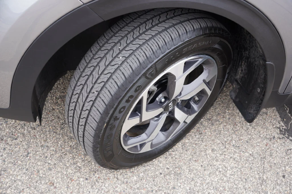 Certified Used 2022 Steel Gray Kia LX image 13
