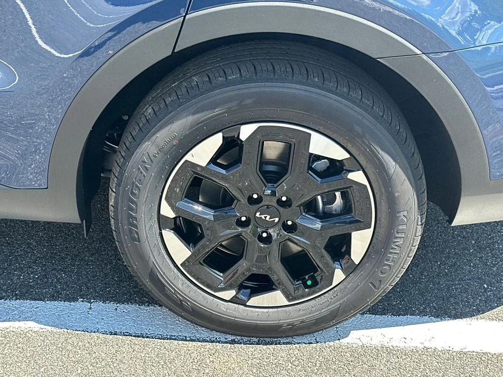 New 2026 Black Kia S image 19
