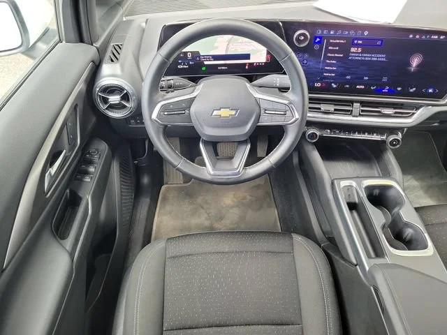 2025 Chevrolet Equinox EV 1LT - Photo 10