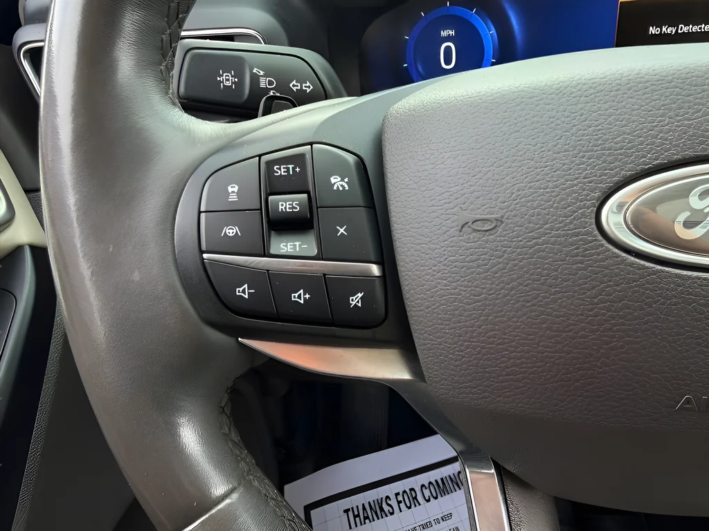 Used 2020 White Ford Platinum image 12