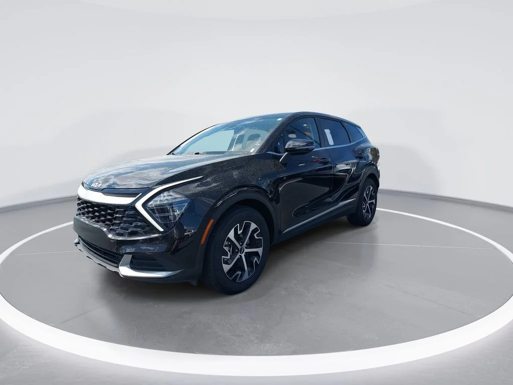 Used 2025 Black Kia EX image 4