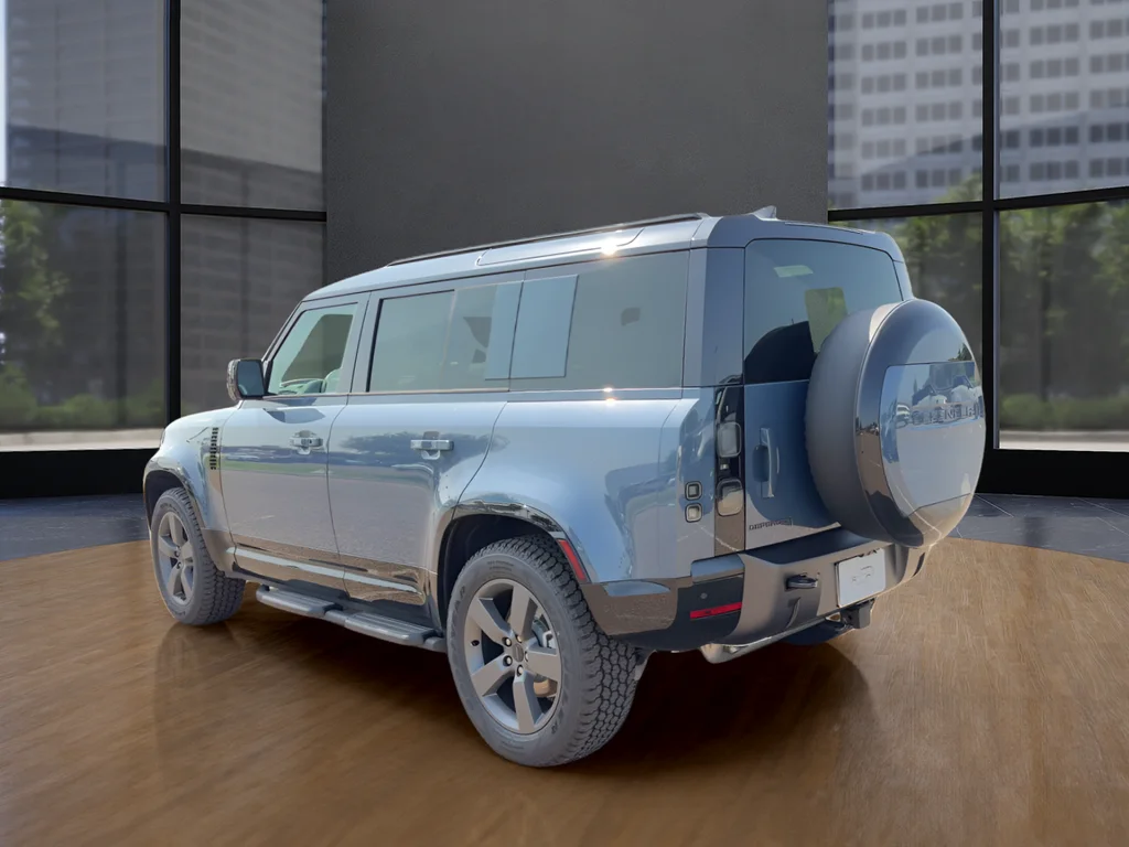 New 2026 Blue Land Rover X-Dynamic SE image 7